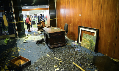 Ataques à democracia no Brasil